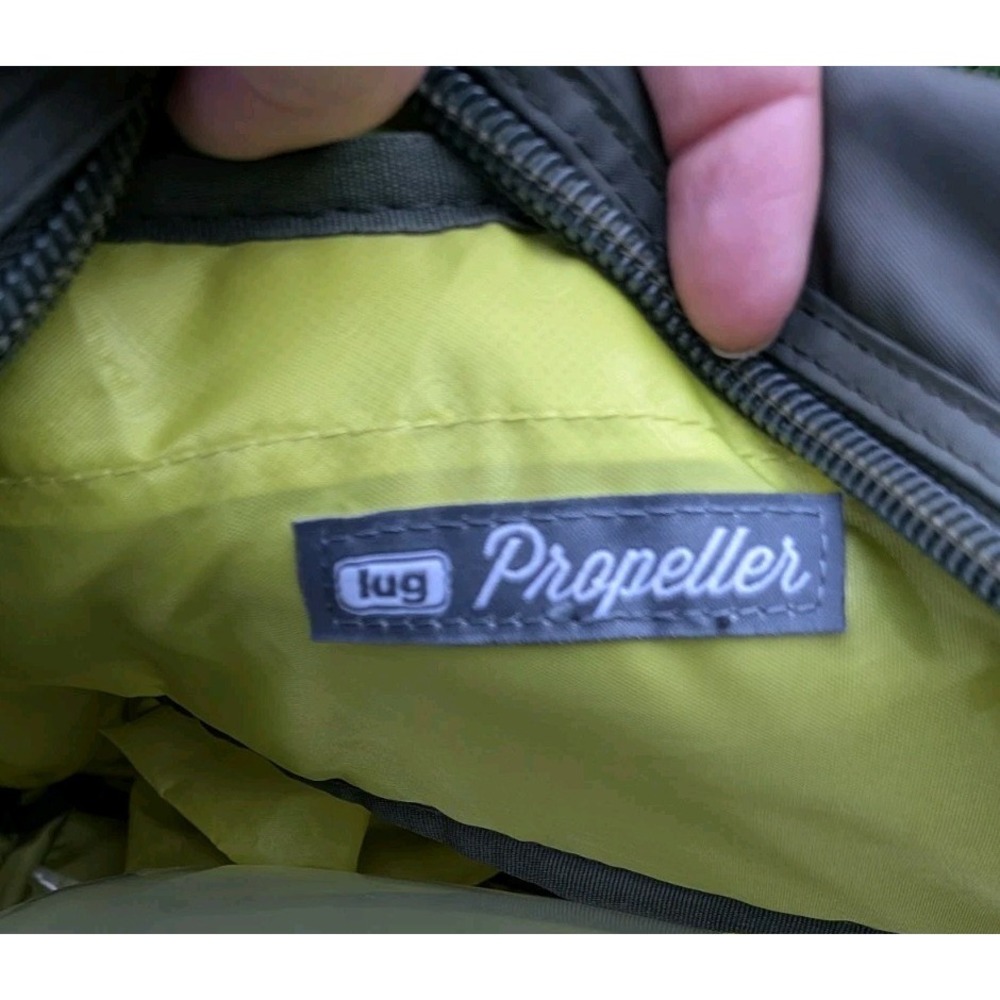 LUG Propeller Gym Overnight Weekend Carry On Duffle Bag Olive Green Shoe Storage - Picture 5 of 5